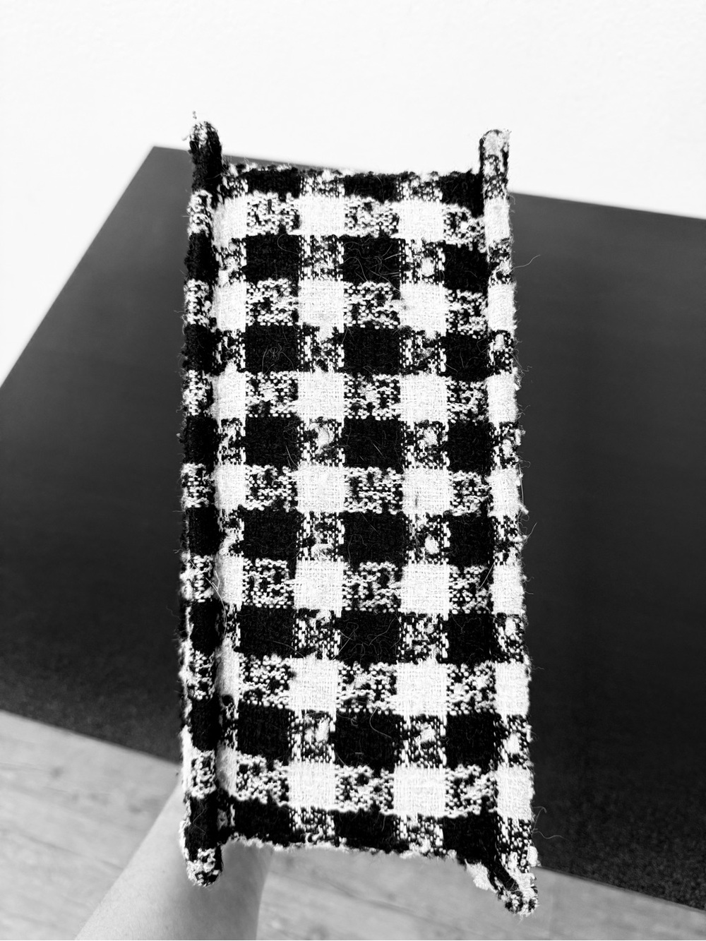 UNIQUE Sandro Paris black & white tweed fabric tote - Adorable! FREE SHIPPING - Picture 5 of 8